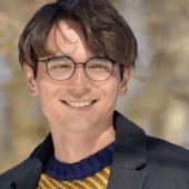 Trai đẹp show truyền hình Terrace House tàng trữ chất cấm